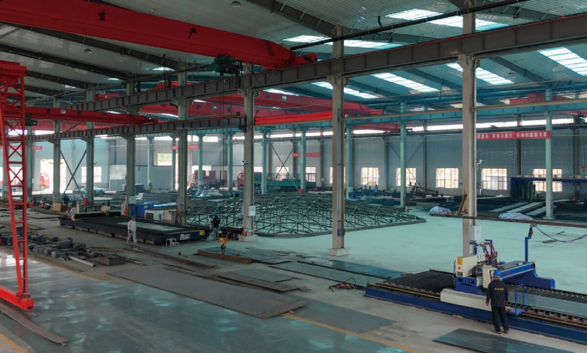 信橋鋼結(jié)構(gòu)：20000W激光切割機(jī)等大型設(shè)備彰顯實力！(圖2)